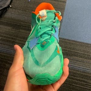 Nike EYBL  Basketball shoes  worn 4-5 times